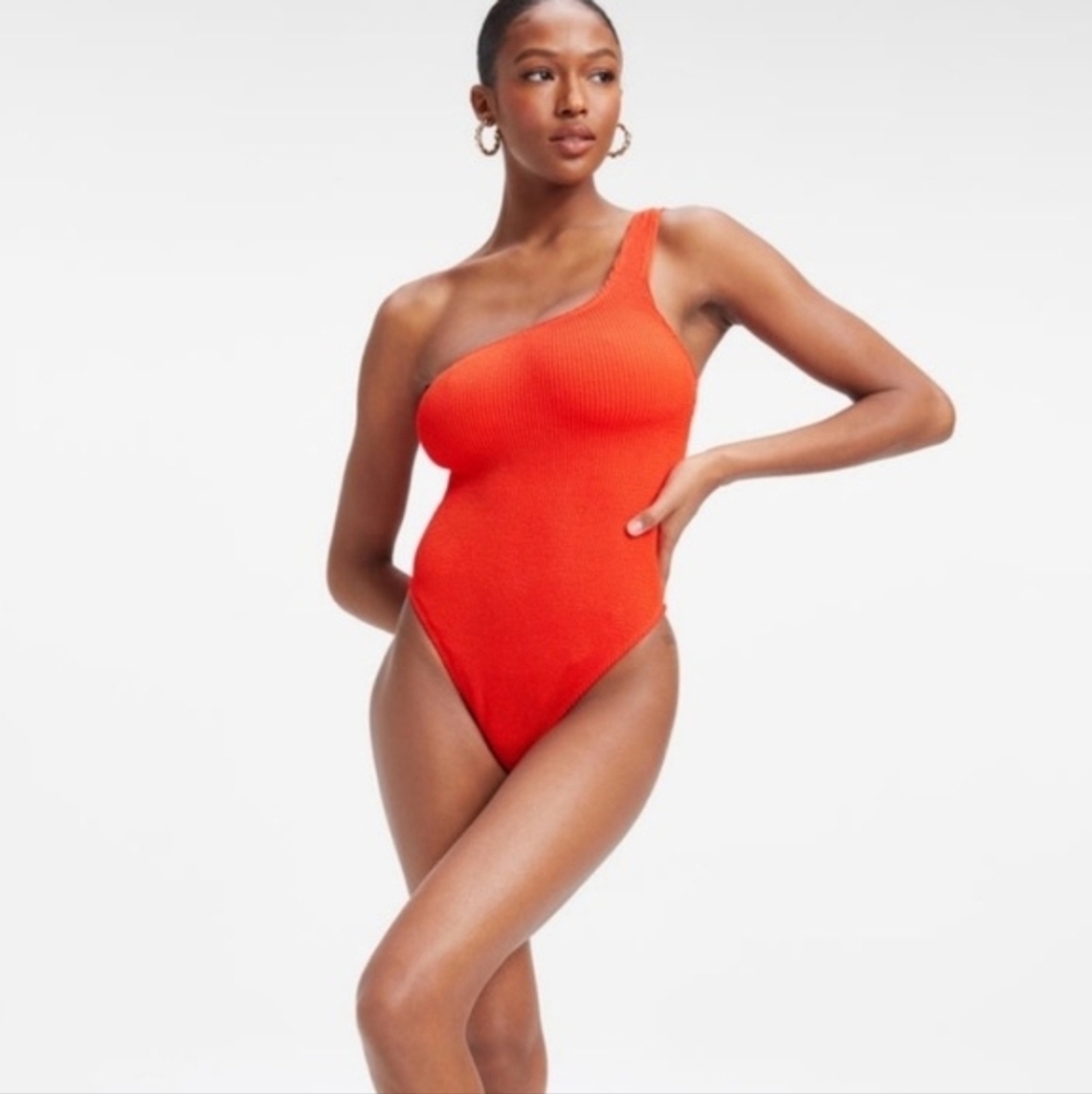 Good American NWT One-Shoulder Bright Poppy Crinkle Swimsuit Size 4XL Beach‎